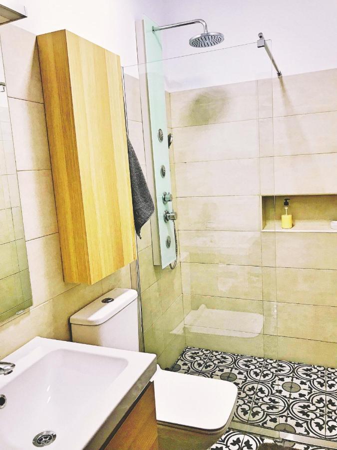 Town House With Patio In Quiet Residential Area 10 Min From Beach Torremolinos Habitación foto